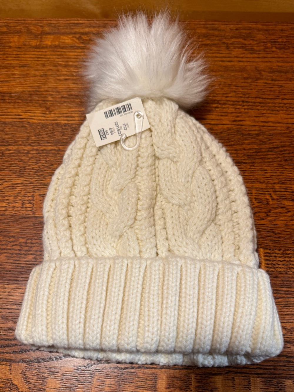Aeropostale Cream Cable Knit Beanie with Faux Fur Pom NEW